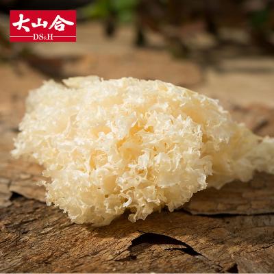 China Use it after to soak dry dry white mushroom by China factory supply tremella for sale