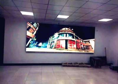 China La publicidad de pantalla a todo color interior de P3 IP45 LED llevó la tablilla de anuncios con el sistema de control de LINSN en venta