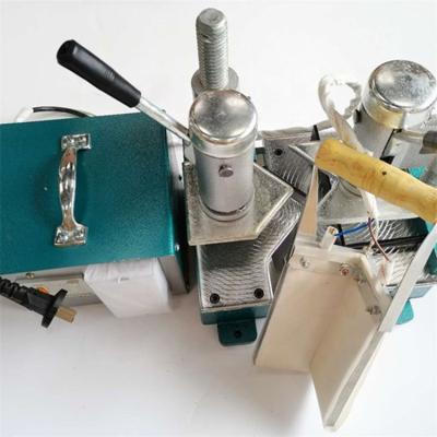 China Building Material Stores Portable Upvc Corner Welding Machine For Window Door for sale