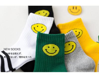 China Adult Lady Socks QUICK DRY Animal Cotton Socks Cartoon Women Flower Socks for sale