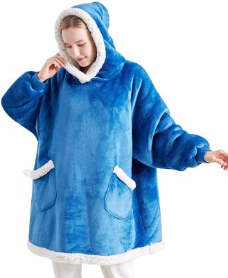 China Custom Giant Oversized Hooded Sherpa Blanket Wearable Pocket Fleece Hooded Blanket for sale