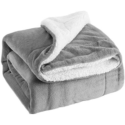 China Anti-Static High Quality Sherpa Blanket Super Soft Microfiber Flannel Fleece Throw Blanket for sale