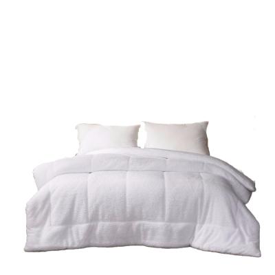 China Soft Machine Washable Queen Sherpa White Luxurious Full Comforter for sale