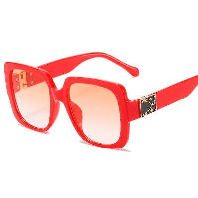 China 2020 Fashion Sunglasses Vintage Square Oversized Sun Glasses Colorful PC Red Sunglasses for sale