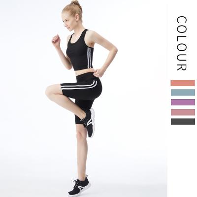 China 2020 New Style Breathable Custom Logo Multiple Colors Active Wear Women Yoga Shorts Set for sale