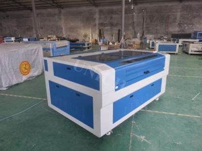 China 1000mm / min 90W Cloth Jeans Fabric laser cutter / laser wood cutting machine for sale