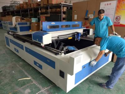 China Ball screw transmission Laser Metal Cutting Machine with blade table for sale