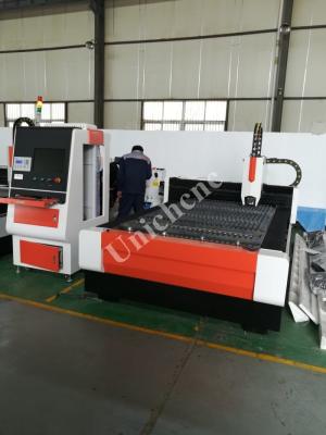 China 1300 * 2500 mm Fiber Laser Cutting Machine Sawtooth table orange and white color for sale