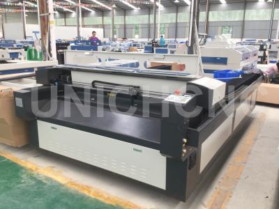 China 1300*2500mm Sheet Metal Laser Cutting Machine , CO2 Laser Cutting Machine For Metal for sale