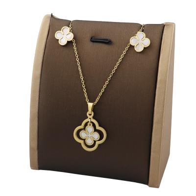 China Wholesale Fashion Clover Jewelry Stainless Steel Necklace And Earring Jewelry Women Girl Gold Plated Pendant Set Big Size for sale