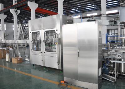 China Het Fruit Juice Filling Machine van 10000BPH Monoblock Te koop