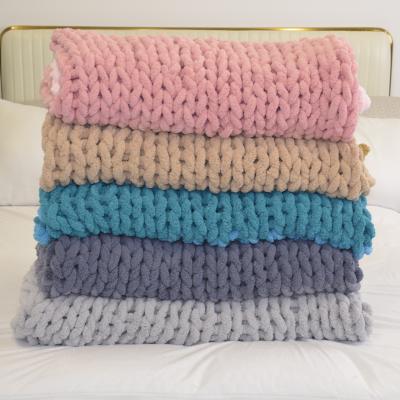 China Chunky Knit Blanket Handwoven Gorgeous Anti-Static Drop Shipping Chenille Yarn Super Comfortable High Quality Blanket Modern Bedding Soft Blanket for sale