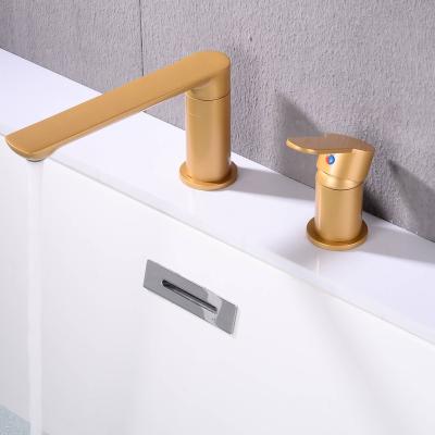 China Without Slide Bar Brass Chromed Hot And Cold Single Handle Shower Mixer Tap Wall Mounted Bathtub Faucet for sale