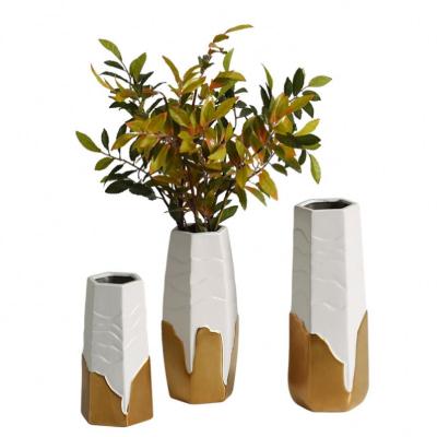 China 100% Handmade Light Luxury Gold Modern Home Simple Vase Flower Arrangement Decor Ceramic Vases for sale