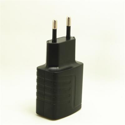 China tomada da UE do carregador de bateria do íon de 301O 3.7V 5V USB Li + cabo de USB para tochas conduzidas à venda