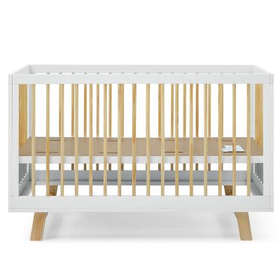 China Modern White Eco - Friendly Crib Handmade Solid Wood Crib for sale