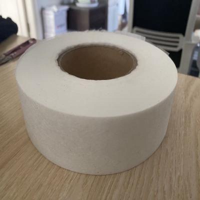 China Cinta de velo de superficie sintética de 30 g/m2-40 mm para agregar refuerzo en la superficie de un laminado y proporcionar una cara lisa en venta