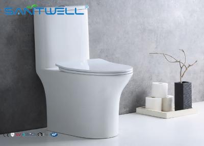 China Het ronde s-van het de montagewatermerk van val siphonic WC ééndelige toilet SWS08011 Te koop