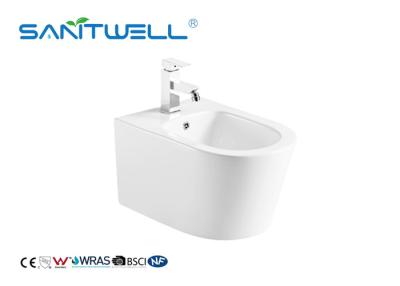 China De zelfreinigende Comfortabele Muur hing Bidet Verborgen Tank Ceramisch Materiaal Te koop