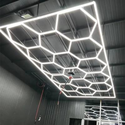 Cina 2435mm*4845 Hexagon Detailing Workshop Ceiling Led Lights For Car Shop And Garage honeycomb lights hexagonal led light in vendita