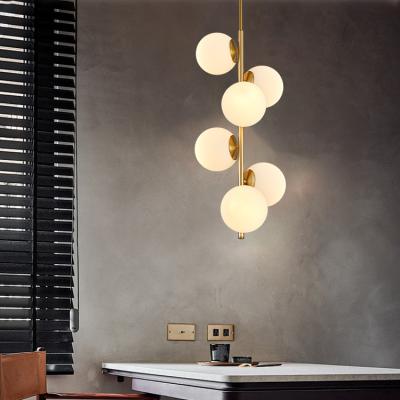 China Alta luminosidad Modern Ceiling Pendant Light Sala de estar interior bombilla en forma de uva lámpara de luz LED en venta