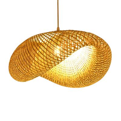 China Diseño único Sombra de lámpara de Wicker Rattan Luces colgantes Vietnam lámpara de techo para decoración en venta