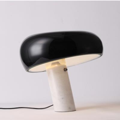 China 50000 Hours Lifespan Modern Luxury Snoopy Mushroom Marble Desk Light for Hotel Bedside for sale