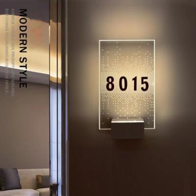 Cina Acrylic Led Lighted Door Number Hotel Room Backlit Sign for Eye-Catching Display in vendita