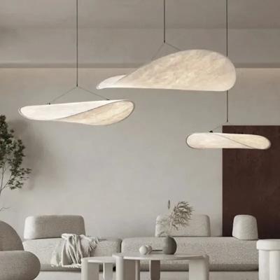 China Modernas lámparas de luz LED para decoración del hogar y diseño minimalista de cocina luz colgante en venta