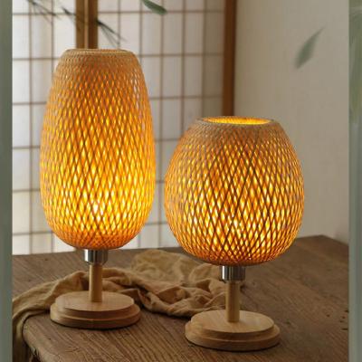 Cina Living Room Appliance Wooden Standing Light Japanese Style Vintage Floor Lamp with LED Chip SMD Rustic Lantern Home Decor in vendita