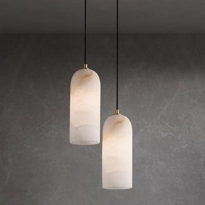 China Modern Nordic Home Decor Brass Pendant Light with Warm White CCT 3500K and 10*25cm Dimension in Gold Luxury Design à venda