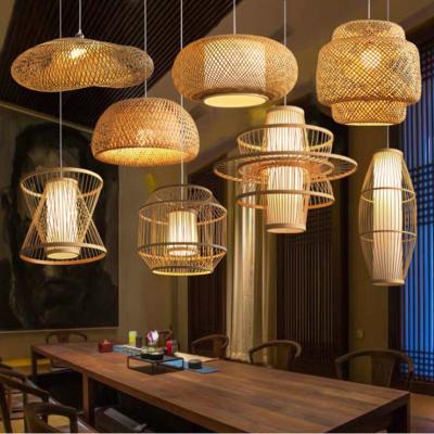 China 15 Lamp Luminous Efficiency Chinese Style Lantern Woven Pendant Lamp for Home Cafe Restaurant Hotel and Rattan Hang Light à venda