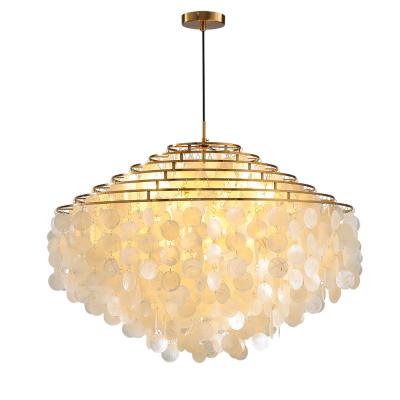 中国 Living Room Bedroom Modern Decorative Nature Seashell Chandelier Diam 31.5 with IP Rating ip20 and Steel Material 販売のため