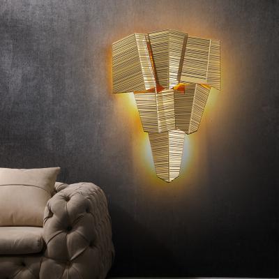 China 80 Ra Stainless Steel Gold Wall Sconce for Luxury Hotel Bedroom Illumination Design zu verkaufen