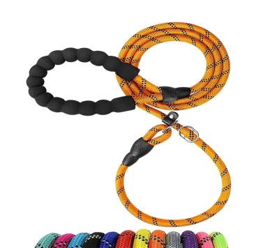 China Modern Wholesale High Quality Heavy Duty Dog Lead Soft Padded Soft Padded Thick Dog Rope Custom Nylon Leash for sale