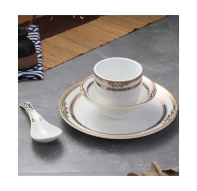 China Sustainable Western Ceramic Cookware Set Bone China Bowls And Dishes Porcelain Dinner Set for sale