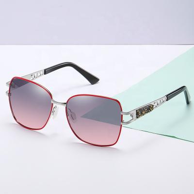 China Fashion Logo Sunglasses Oversized Shades Sunglasses Custom Made for sale