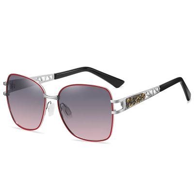 China Fashion Sunglasses Metal Frame Aviation Sun Glass Oversized Sunglasses for sale