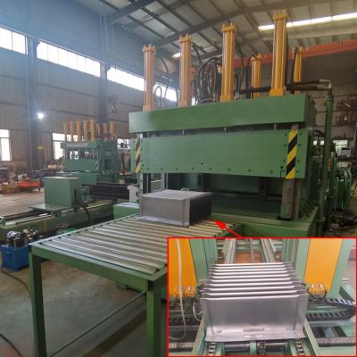 China Automatische het Materiaal van de Tankshell corrugated fin forming machine van de transformatorolie Te koop