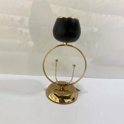 China China factory home decoration minimalist home decorative for table welding plating metal iron candle holders for sale