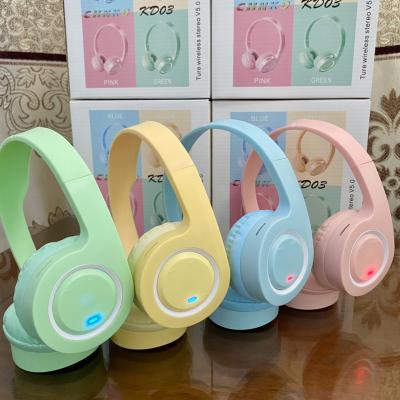 China Factory direct sale perfect sound sound stereo led wireless headphones and comfortable children's headband for sale