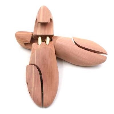 China Insert Into Shoes LM008C Aromatic adjustable red cedar shoe trees wholesale for sale