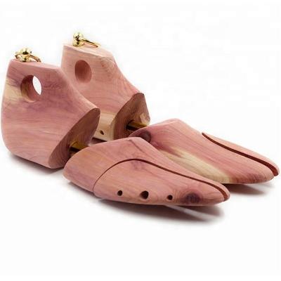 China Durable LM022 High Aromatic Wooden Boot Tree Cedar Adjustable Shoe Trees Wholesale for sale