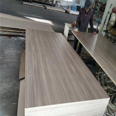 China Manufacturers Price 9-25mm Modern Pure Melamine Particle Board For Sale for sale