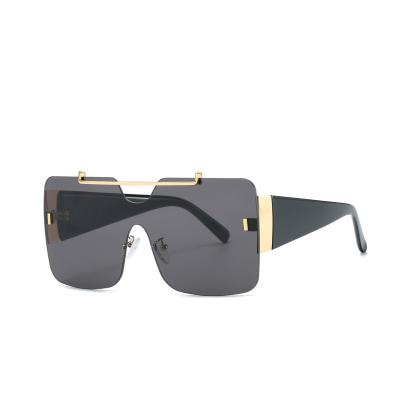 China Fashion sunglasses 2020 hot sale Karenheather PC metal material frame fashion woman sunglasses for sale