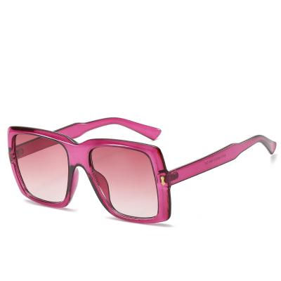 China Fashion Sunglasses Karenheather PC Fashion Woman Sunglasses Hot Selling Material Size 15.0X14.4X5.8CM for sale