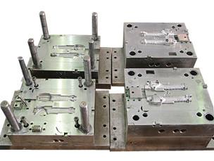 China Cosmetic Cap Multi Cavity Mold Commodity Mould with Steel P20 Mold Base for sale