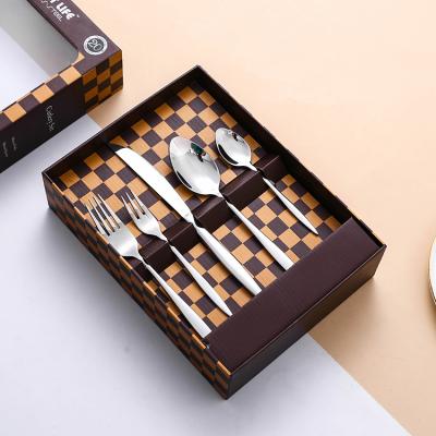 China Viable Custom Design Polishing Mirror Silver Spoon And Fork Banquet Event Wedding Metal Hotel Stainless Steel Cutlery Set for sale