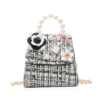 China Fashion Kids Bag With Pearl Girls Shoulder Bag for sale