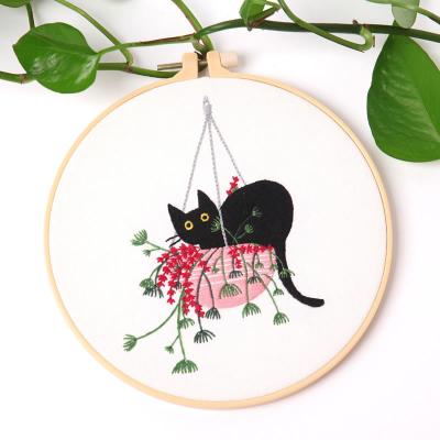 China Black Cat Pattern Embroidery Set China Flower Needlework Factory Printed Cross Stitch Kit Sewing Craft DIY Beginner's Embroidery Round Kit for sale